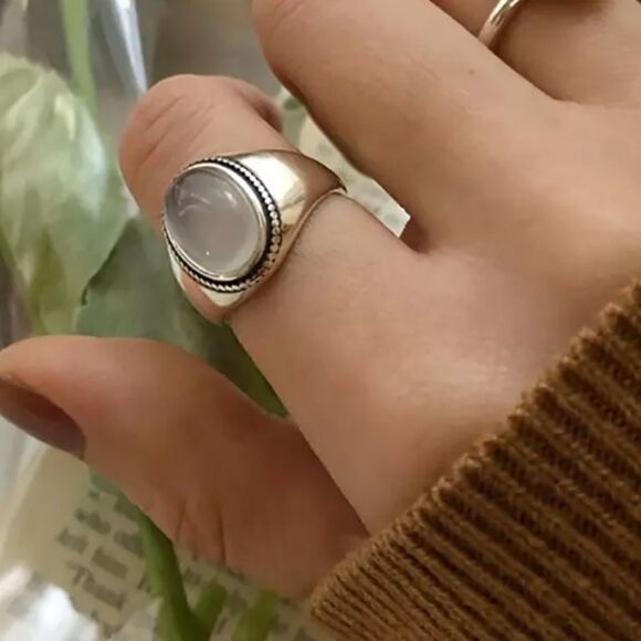 #19 NEW Minimalist 925 Sterling Silver Moonstone Ring - Picture 3 of 5